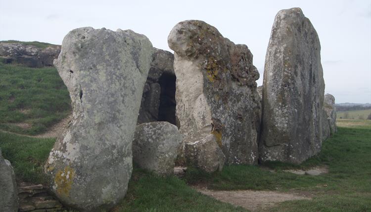 West Kennet Long Barrow - Visit Wiltshire