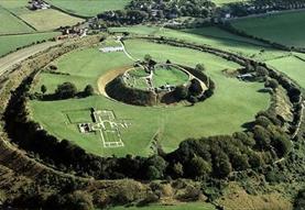 Course: Old Sarum & New Sarum - A Tale of Two Cities
