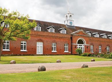 Cumberland Lodge Mews exterior