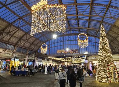 Christmas Lights at Windsor Royal Station