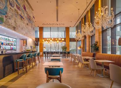 Hilton London Heathrow Airport Terminal 5 | Bar