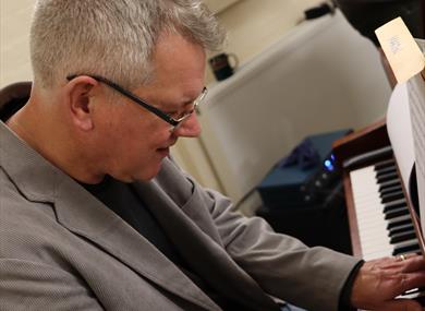 Windsor Jazz Club - Martin Pickett playing piano