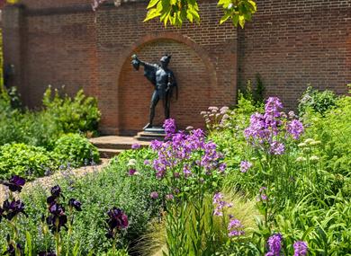 Eton College Gardens, image Windsor & Eton PhotoArt