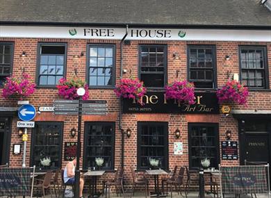 The Piper Art Bar Windsor