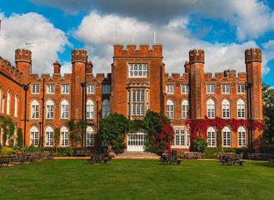 Cumberland Lodge | autumn view of the back of the lodge