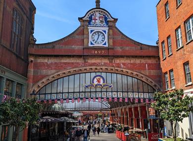 Windsor Royal | Station Shopping. Image Windsor & Eton PhotoArt