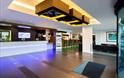 Holiday Inn Express London Heathrow T5 | Hotel Lobby