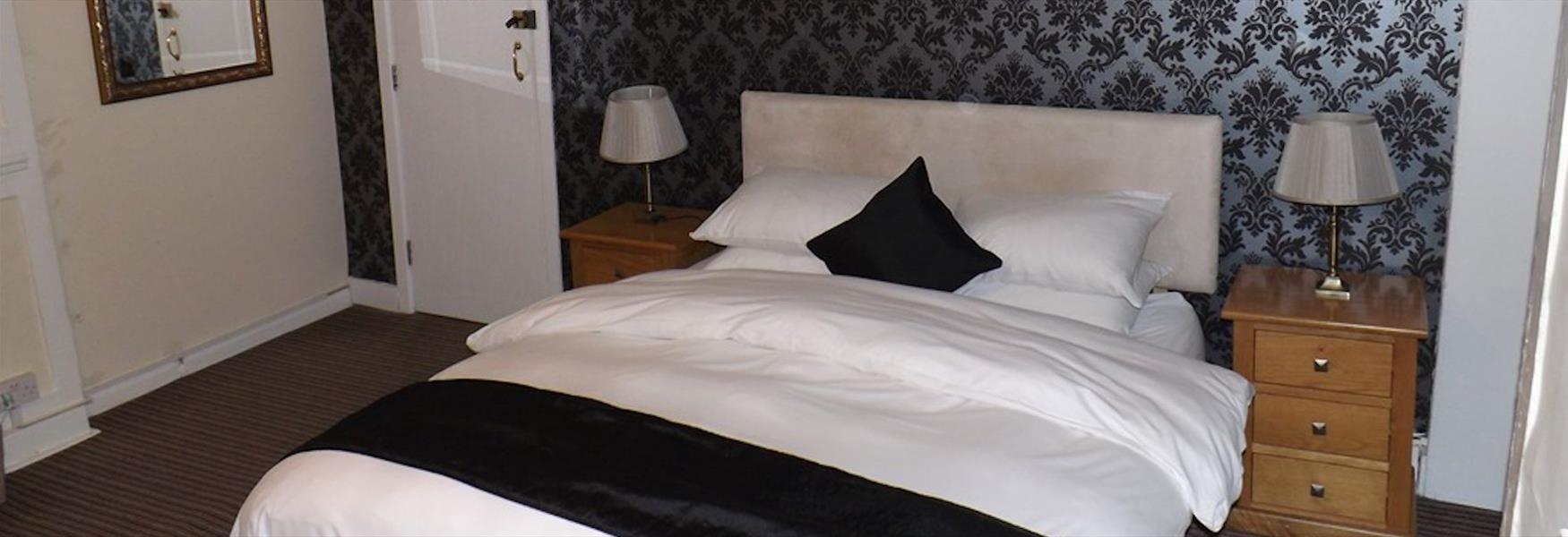 Crown and Cushion Inn