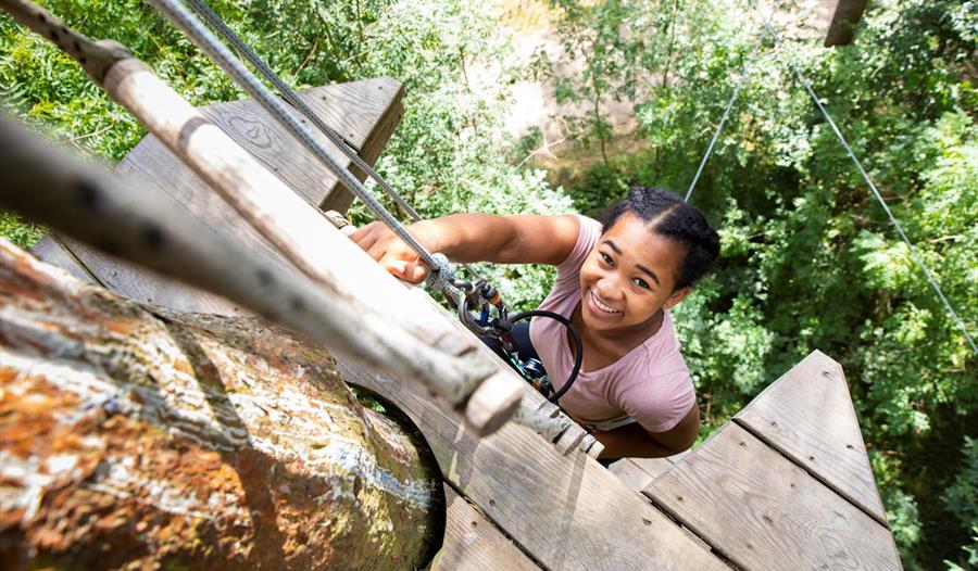 Go Ape Bracknell | girl climbing