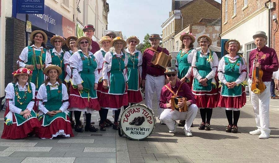 Taeppa's Tump NW Morris Dancers in Maidenhead