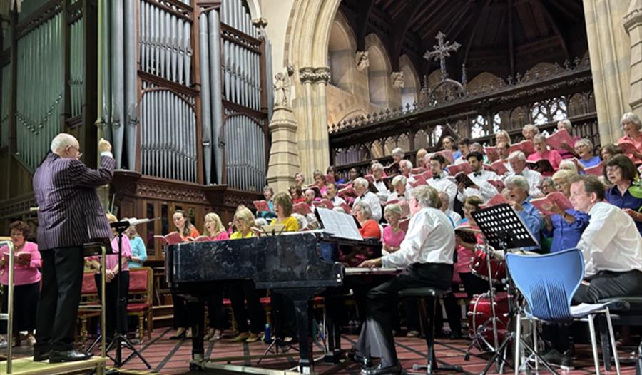Royal Free Singers - Ian Head