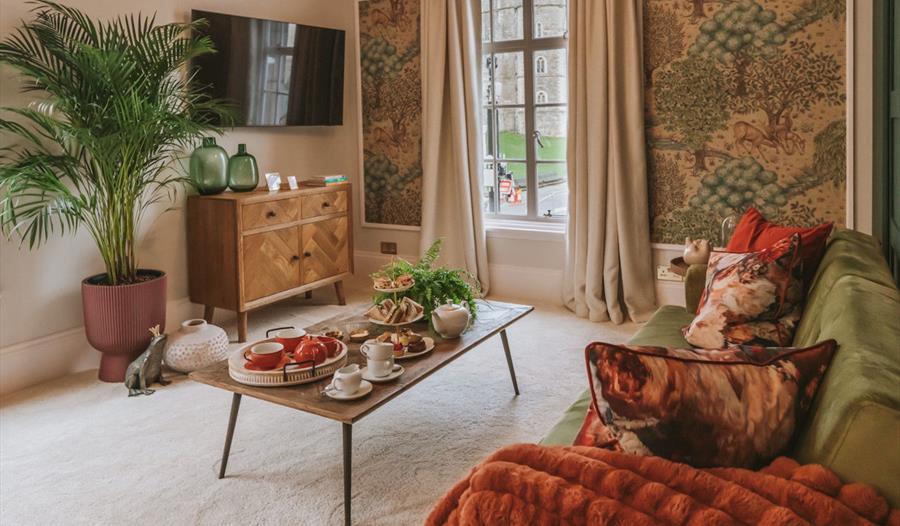 Luxury Castle View Apartment | sitting room