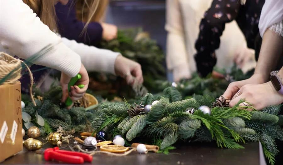 Wreath-making workshops with Pink and Perfect Florists