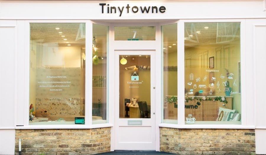 Tinytowne Play Café & Social Hub - Facade