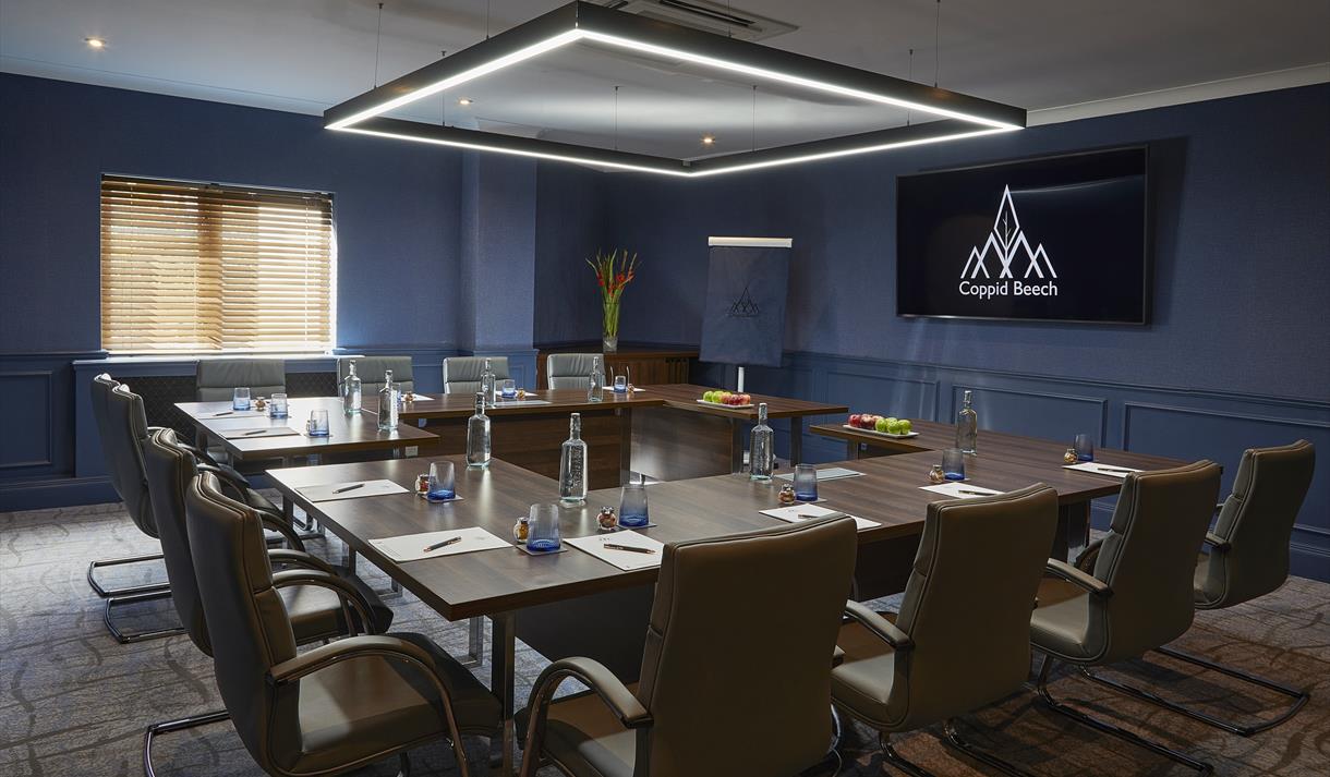 Coppid Beech Hotel V2