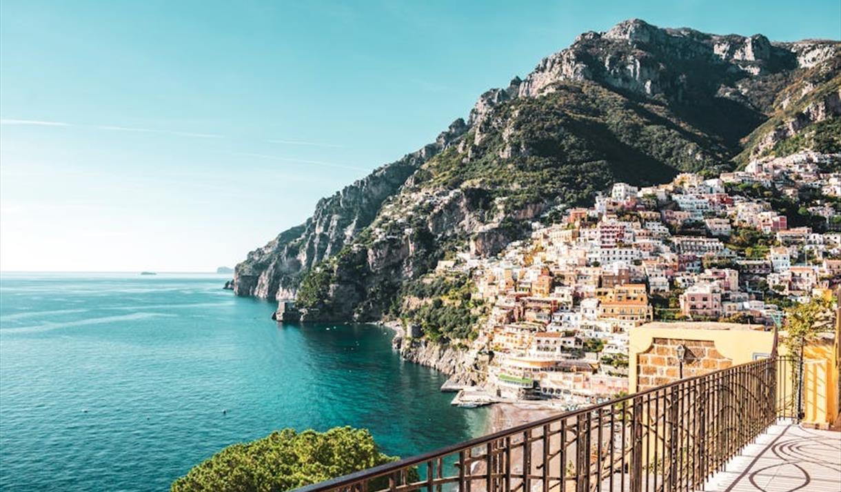 Image of the coastline at Amalfi, Italy