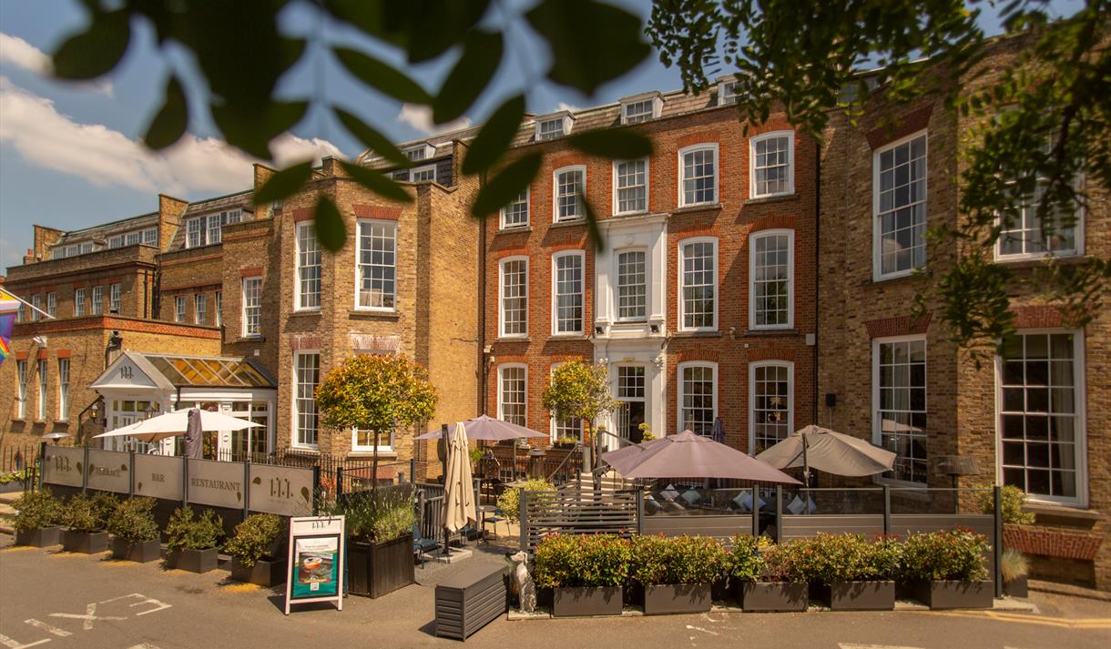 Richmond Hill Hotel Facade