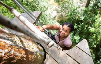 Go Ape Bracknell | girl climbing