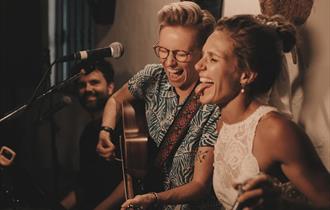 Women performing | Music Nights at The Hinds Head