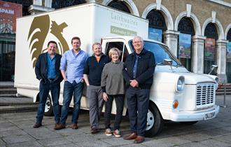 Laithwaites Wine | Tony Laithwaite and family