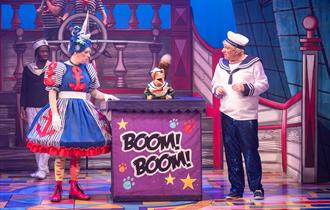 Dick Whittington, Theatre Royal Windsor | image credit Jack Merriman