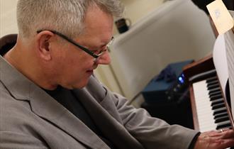 Windsor Jazz Club - Martin Pickett playing piano
