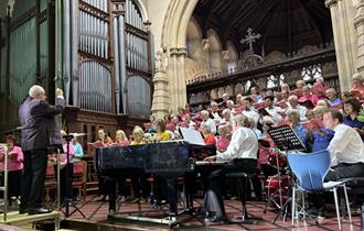 Royal Free Singers - Ian Head
