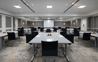 Delta Hotels by Marriott™ Heathrow Windsor | Buckingham Suite Cabaret