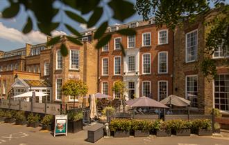 Richmond Hill Hotel Facade