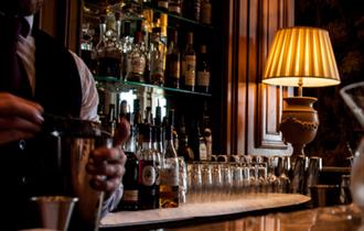 Cocktail Masterclass Experience