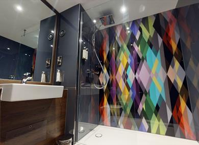 Village Hotel Bracknell - Bracknell - Visit Windsor