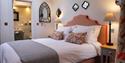 Gilbey’s Bar, Restaurant & Townhouse: bedroom