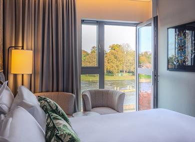 Runnymede on Thames bedroom