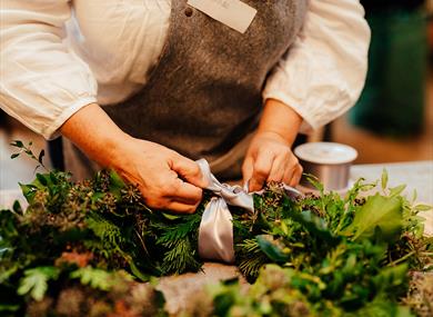 Making a Christmas Wreath - Royal Berkshire