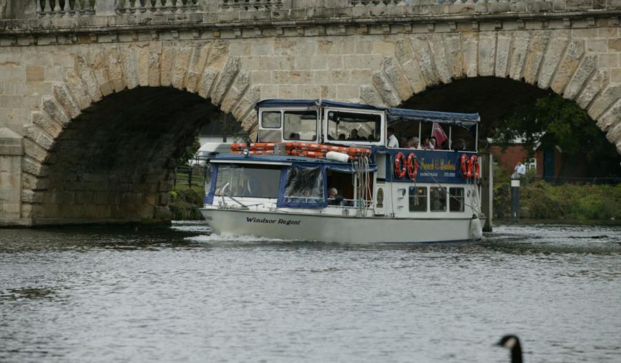 French Brothers boat sails under Maidenhead bridge