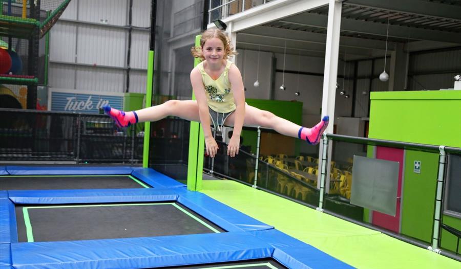 Girl on trampoline, Jump In Trampoline Arena