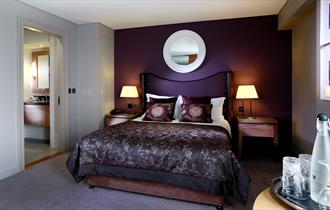 Macdonald Windsor Hotel bedroom