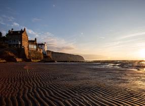 An image of  Robin Hood's Bay at sunrise - Duncan Lomax