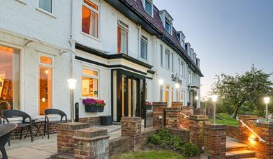 An image of Park Manor Hotel exterior