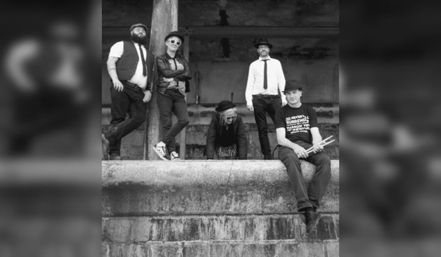 Skandals play 2 Tone and Ska + DJ