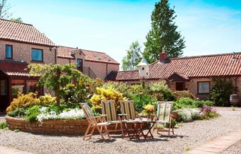 An image of Keld Head Farm Cottages - Courtyard