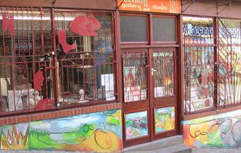 An image of the entrance to Blands Cliff Gallery and Studio