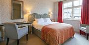 An image of The White Swan Inn - bedroom