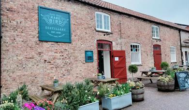 An image of Rare Bird Distillery exterior