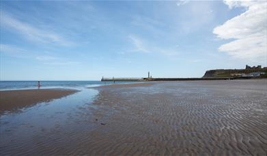 An image of Whitby Beach - Photo By Duncan Lomax