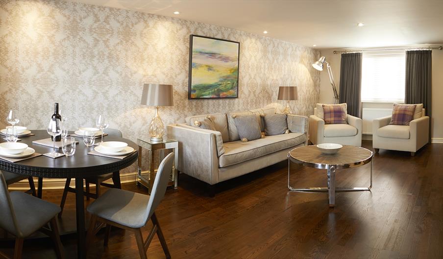 An image of a lounge at Five Star Stays - Piccadilly Cottage