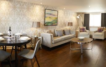 An image of a lounge at Five Star Stays - Piccadilly Cottage